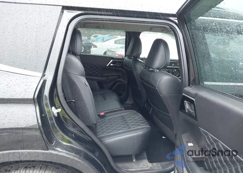 2022 Mitsubishi Outlander Sel 2.5 S-Awc/Sel Launch Edition S-Awc/Sel Special Edition S-Awc z USA, uszkodzony, nr VIN JA4J4VA82NZ024713